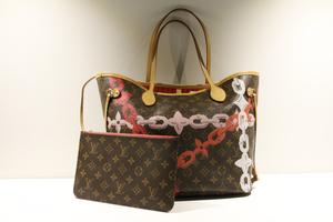 Louis Vuitton Neverfull MM Bay Chain Tote